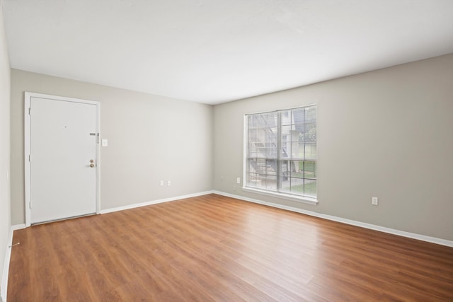 900 Mountain Creek Rd Unit V479, Chattanooga, TN 37405 - empty room featuring wood finished floors