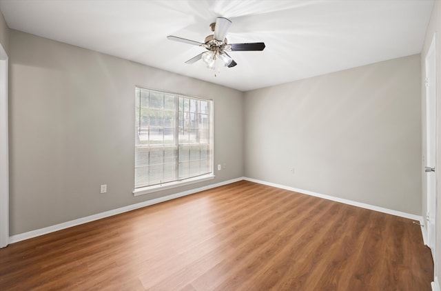 900 Mountain Creek Rd Unit V479, Chattanooga, TN 37405 - empty room featuring wood finished floors and ceiling fan