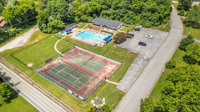 6515 Lake Shadows Cir, Hixson, TN 37343 - bird's eye view of a pool area