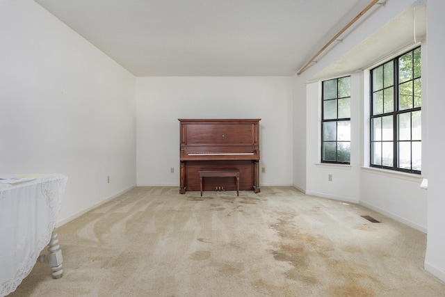 6515 Lake Shadows Cir, Hixson, TN 37343 - living area featuring carpet and baseboards