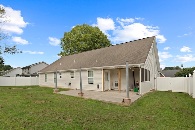 90 Quail Run, Lafayette, GA 30728 - rear view of house with a patio area, a fenced backyard, and roof with shingles