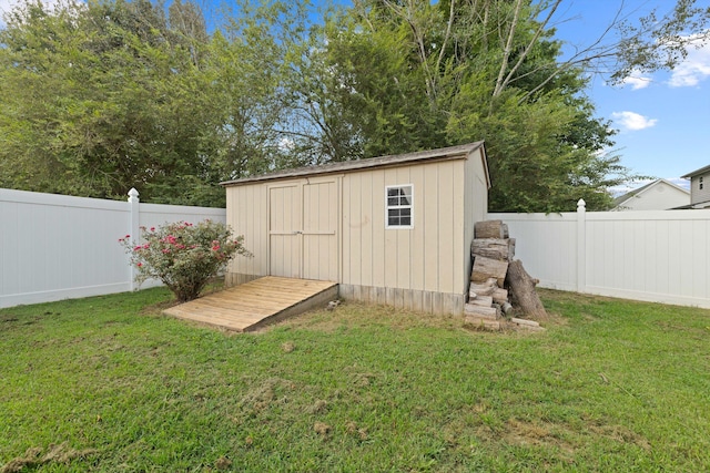 90 Quail Run, Lafayette, GA 30728 - view of shed featuring a fenced backyard