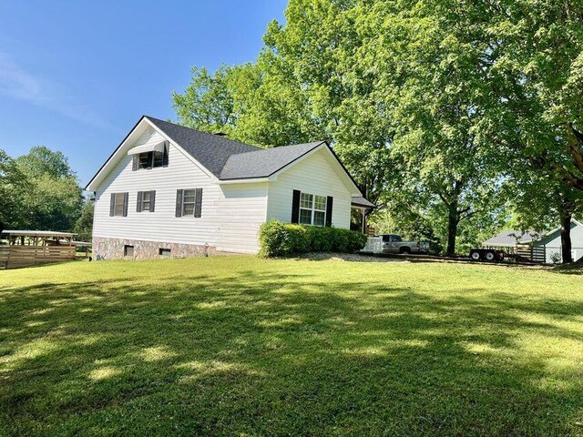6248 Old Dunlap Rd, Whitwell, TN 37397 - view of side of home with a lawn