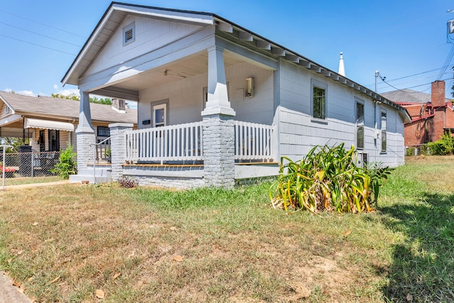2003 Jackson St, Chattanooga, TN 37404 - view of front of property with a porch and a front yard