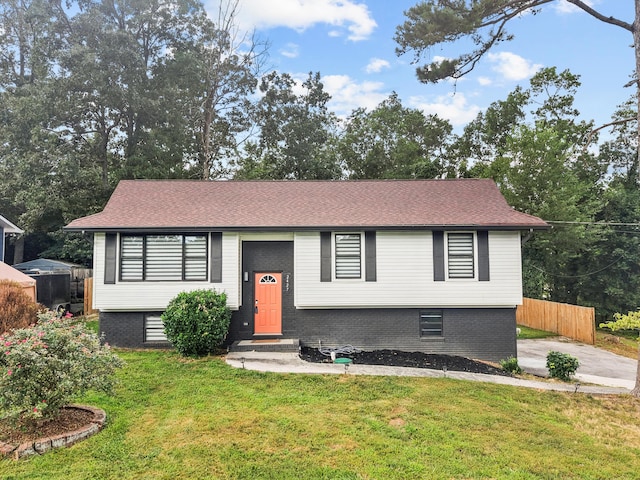 2427 Maplewood Dr, Chattanooga, TN 37421 - bi-level home with roof with shingles
