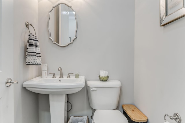 320 Kempton Ln Unit 2, Dalton, GA 30721 - half bath featuring toilet