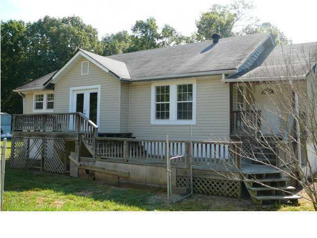 558 Carrol Dr, Ringgold, GA 30736 - photo 1
