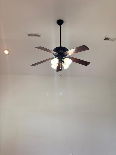 731 Callaway Ct, Chattanooga, TN 37421 - detailed view of a ceiling fan and recessed lighting