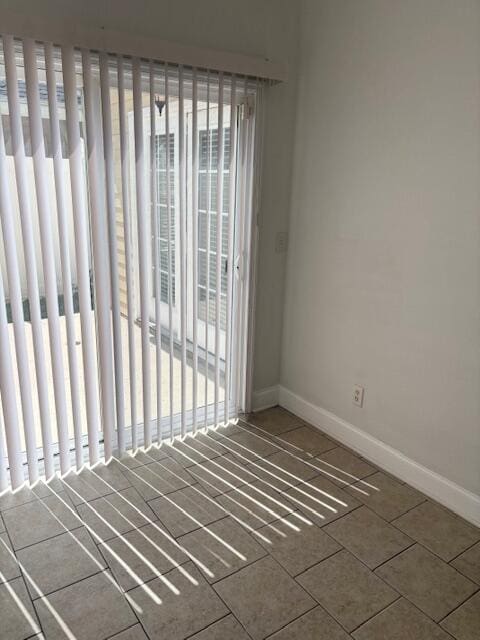 731 Callaway Ct, Chattanooga, TN 37421 - empty room featuring baseboards