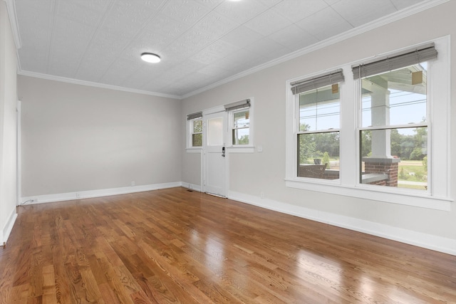 6863 Standifer Gap Rd, Chattanooga, TN 37421 - unfurnished room featuring wood finished floors and crown molding