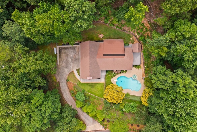 2219 Rocky Face Cir, Dalton, GA 30720 - aerial view of property and surrounding area featuring a pool
