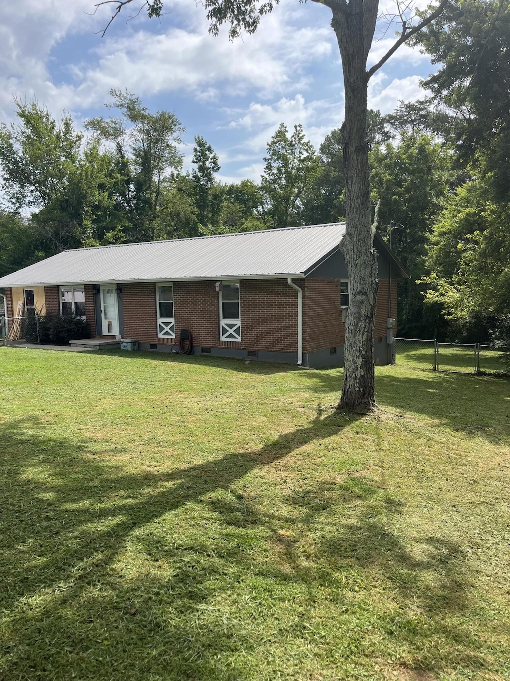 393 Wisteria Rd, Lafayette, GA 30728 - photo 1