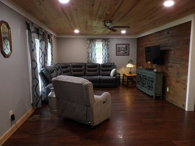 714 Alvin York Hwy, Pikeville, TN 37367 - photo 21