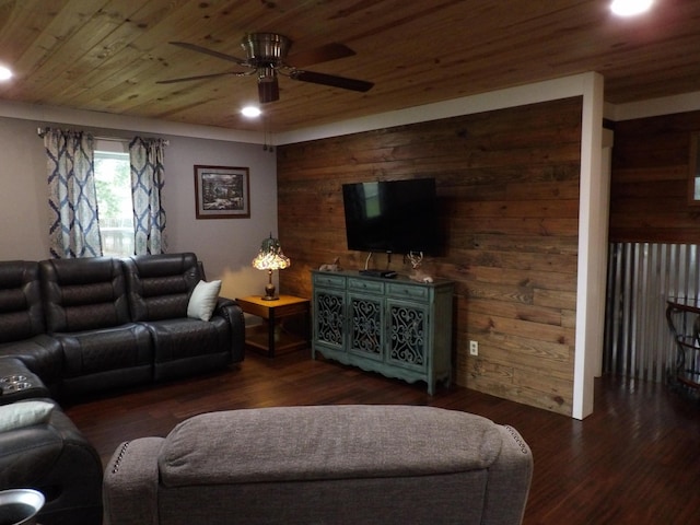714 Alvin York Hwy, Pikeville, TN 37367 - photo 22