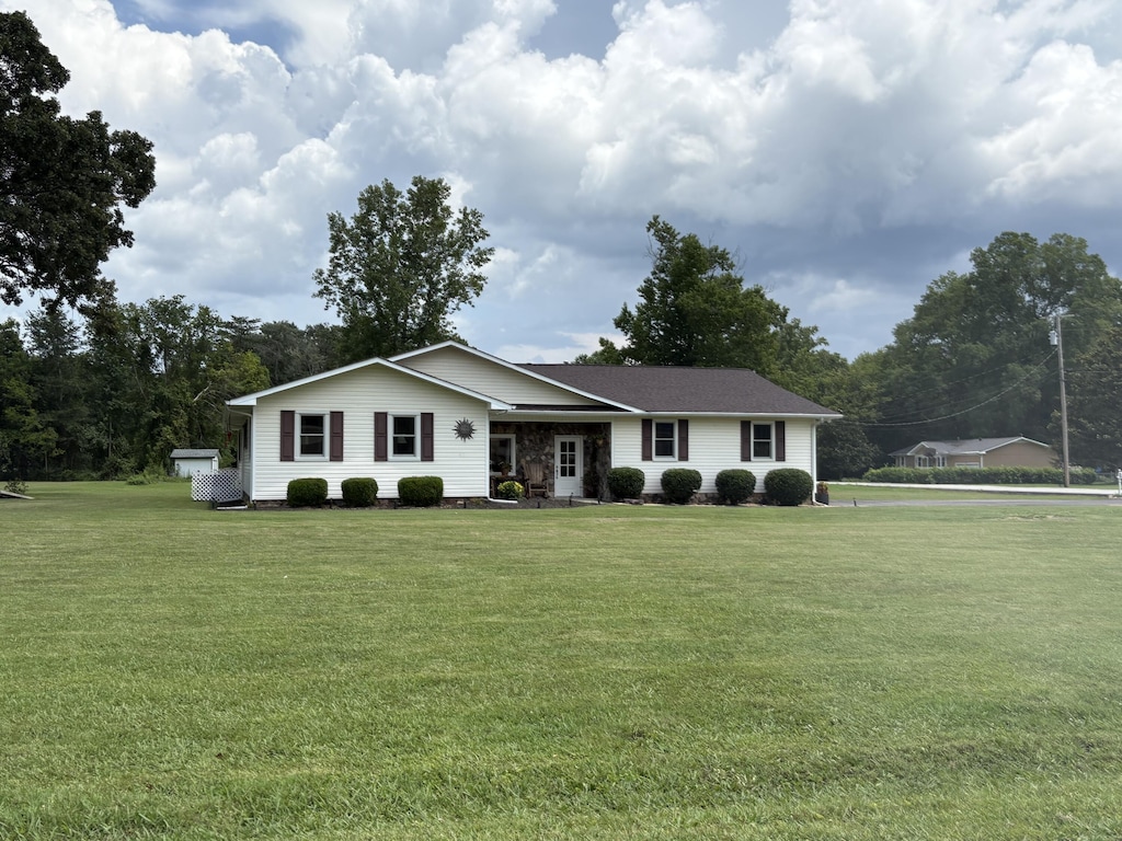 9006 Lake Carolyn Ln, Soddy Daisy, TN 37379 - photo 2