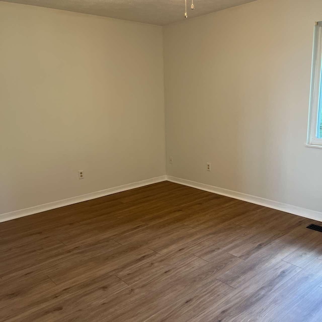 5511 Colonial Cir, Knoxville, TN 37918 - photo 14