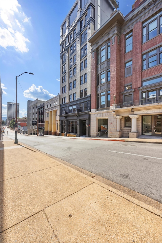 117 E 7th St Unit 802-A, Chattanooga, TN 37402 - photo 2