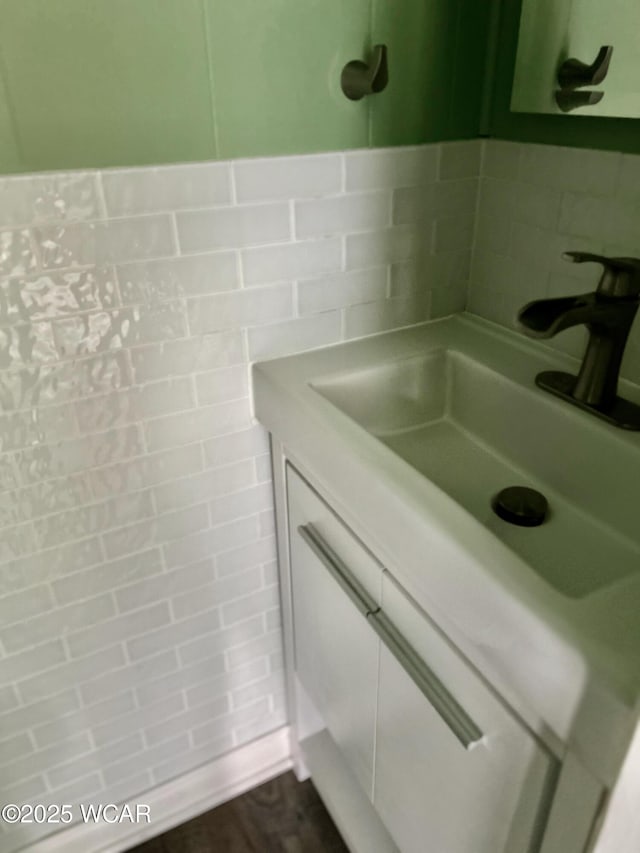 510 Rosewood Ave, Findlay, OH 45840 - bathroom with vanity and tile walls