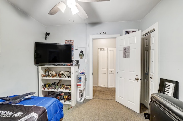 bedroom featuring carpet floors and ceiling fan