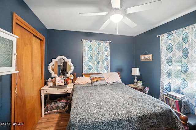 5176 Norfolk St, Lima, OH 45806 - bedroom featuring wood finished floors, ceiling fan, and a closet