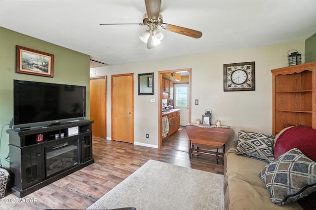 5176 Norfolk St, Lima, OH 45806 - living area featuring wood finished floors and a ceiling fan