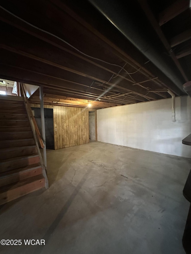 1115 Fett Ave, Lima, OH 45801 - unfinished below grade area with stairway