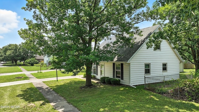 2449 Lark Ave, Lima, OH 45801 - photo 2