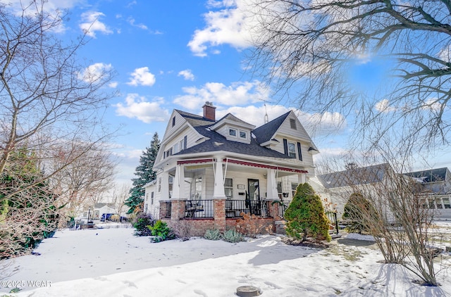 view of front of home with covered porch