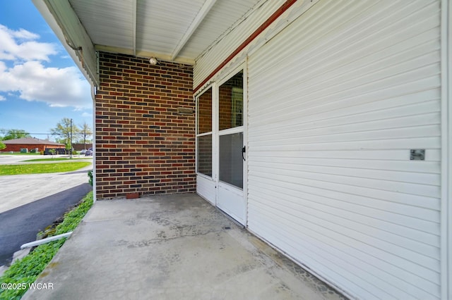 635 Close Ave, Lima, OH 45805 - view of patio