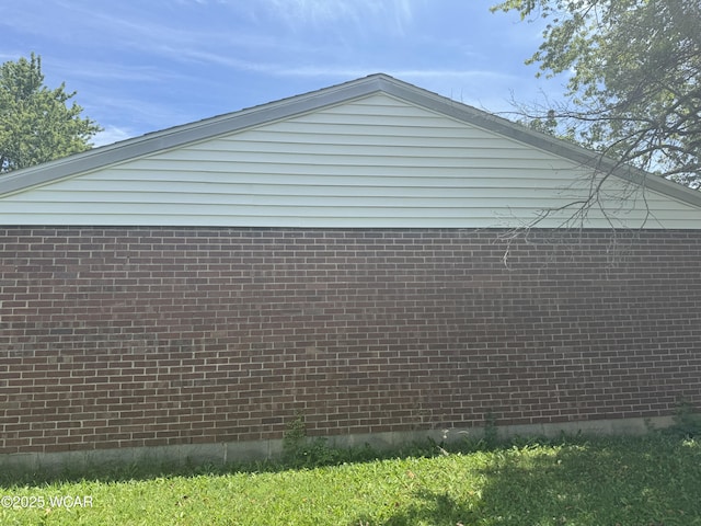 806 Canterbury Dr, Wapakoneta, OH 45895 - photo 3