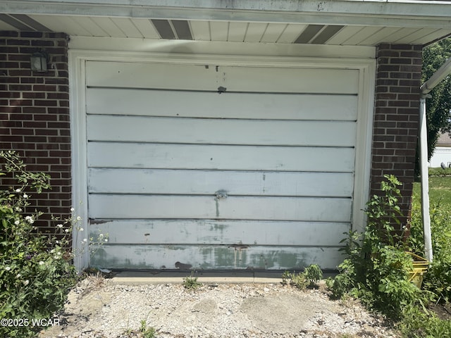 806 Canterbury Dr, Wapakoneta, OH 45895 - photo 2