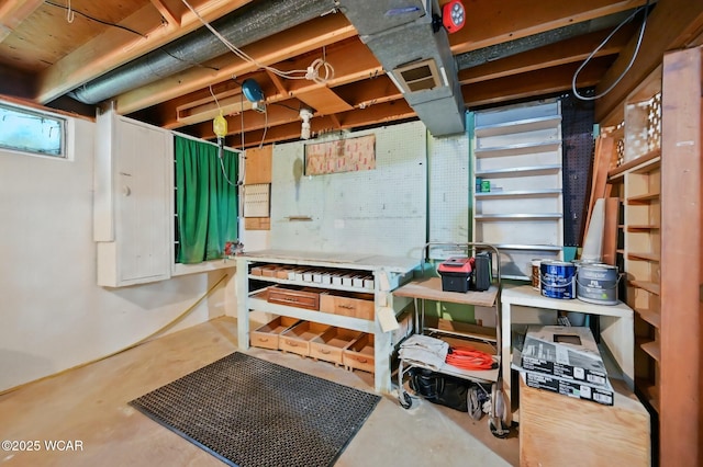 1317 Melrose St, Lima, OH 45801 - basement with a workshop area