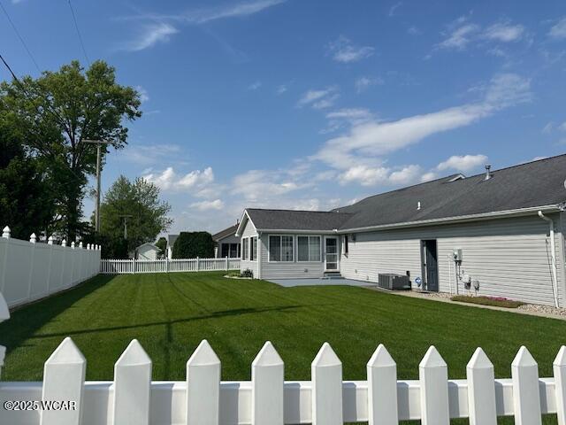 1461 Cessna Ave, Lima, OH 45807 - view of yard with a sunroom