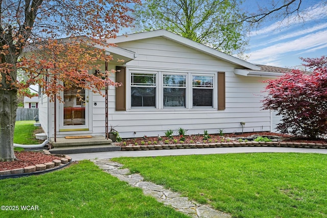 216 N Rauthland Ave, Wapakoneta, OH 45895 - view of front of home