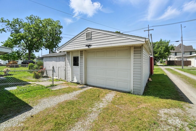 408 W Benton St, Wapakoneta, OH 45895 - photo 38