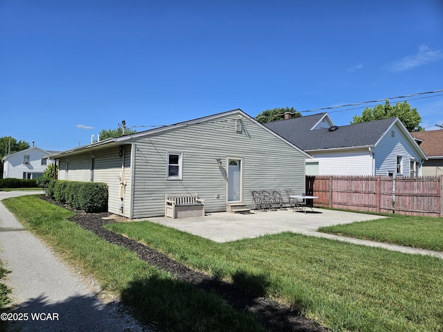207 E Pearl St, Wapakoneta, OH 45895 - photo 33