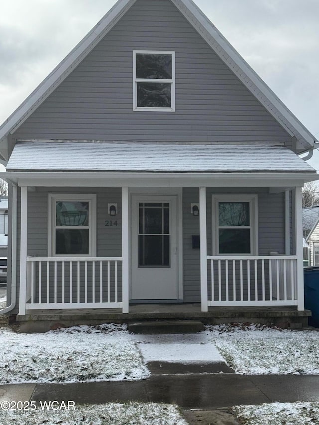 view of front facade with a porch