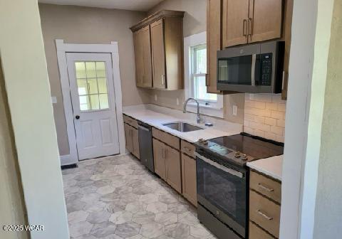 136 E Raymond St, Van Wert, OH 45891 - photo 22