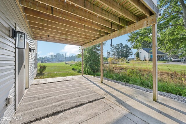 6856 Creekview Ct, Huntsville, OH 43324 - workout area featuring visible vents, recessed lighting, and baseboards