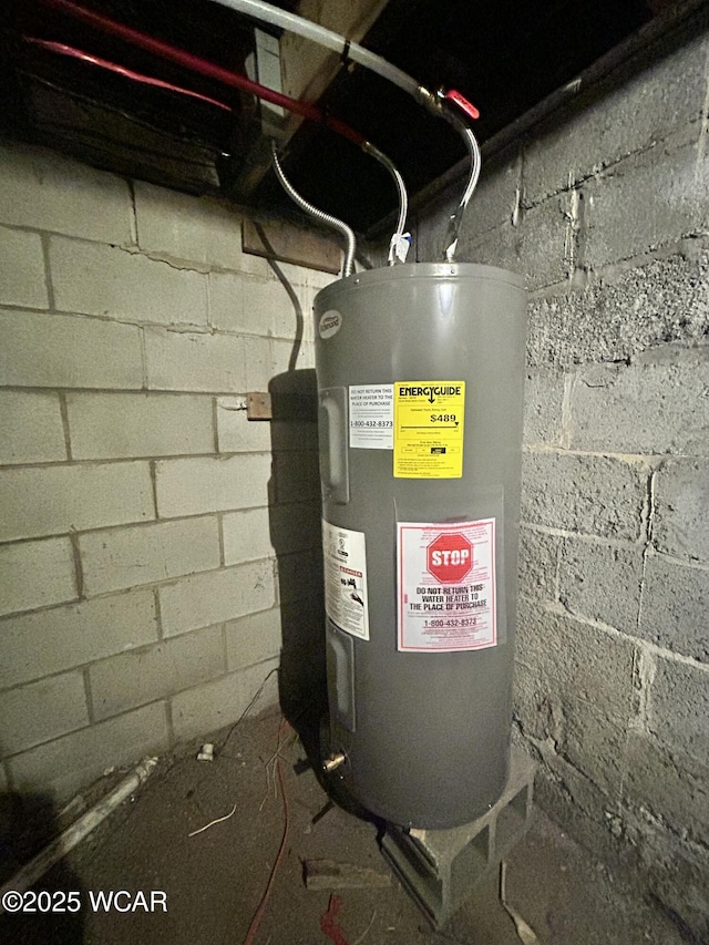 318 E E Vine St, Lima, OH 45804 - utilities with water heater