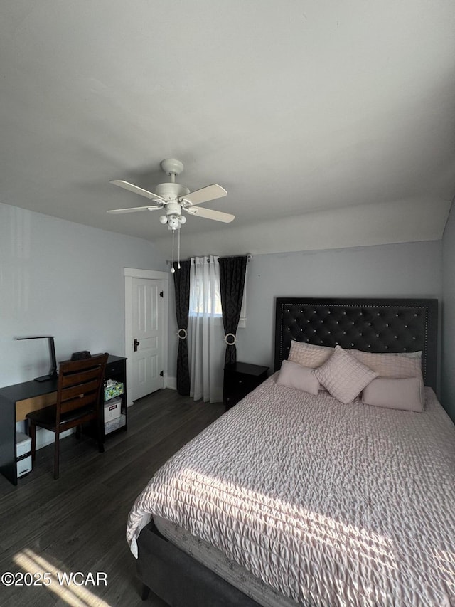 110 Heisel St, Kenton, OH 43326 - bedroom featuring wood finished floors and ceiling fan
