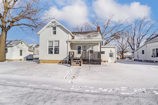 view of front of home with covered porch