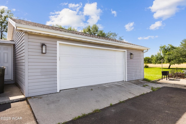 2435 Bible Rd, Lima, OH 45801 - view of garage