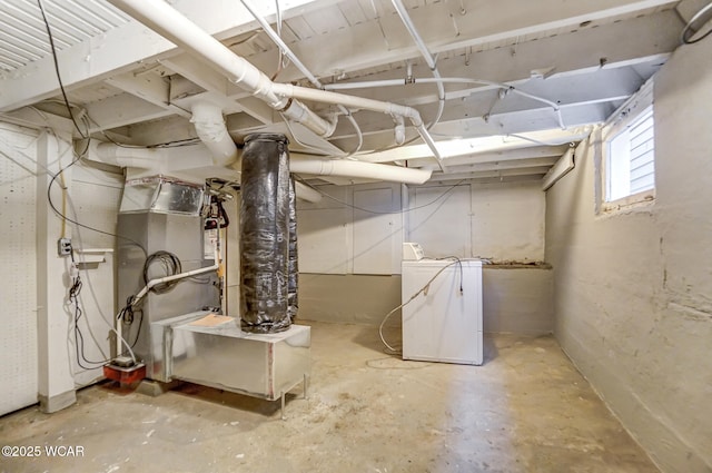 basement with washer / dryer