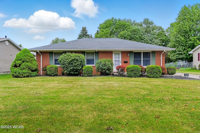 530 Scott Ave, Findlay, OH 45840 - view of front of house featuring brick siding and a front yard