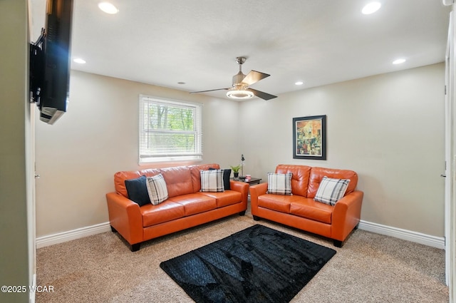 living area with baseboards, carpet flooring, and recessed lighting