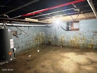 400 N Vance St, Carey, OH 43316 - unfinished below grade area with water heater