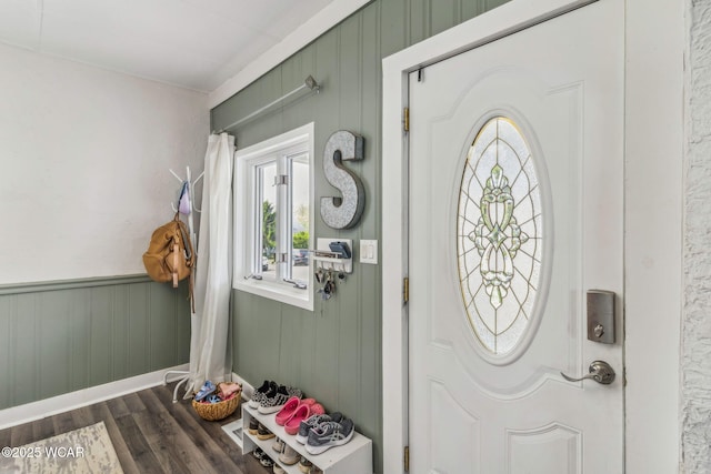 408 Vine St, Kenton, OH 43326 - foyer entrance featuring healthy amount of natural light and wood finished floors