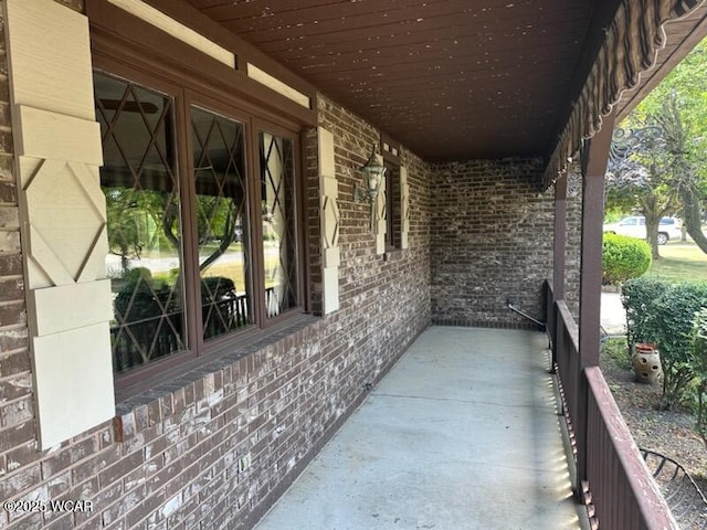 1317 Timberlane Dr, Lima, OH 45805 - view of patio / terrace