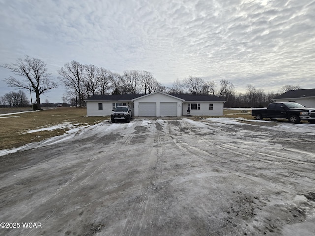 view of front facade featuring an attached garage